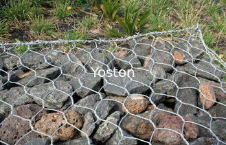 La Cina filo zincato immerso caldo Mesh Fence Walls del canestro esagonale del gabbione di 0.5m fornitore